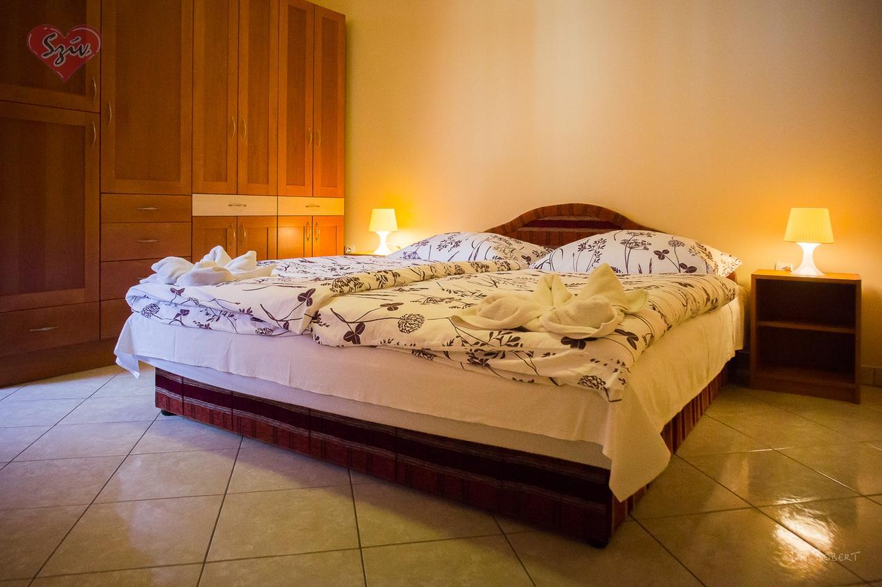 Civis Szallashely Bed & Breakfast *