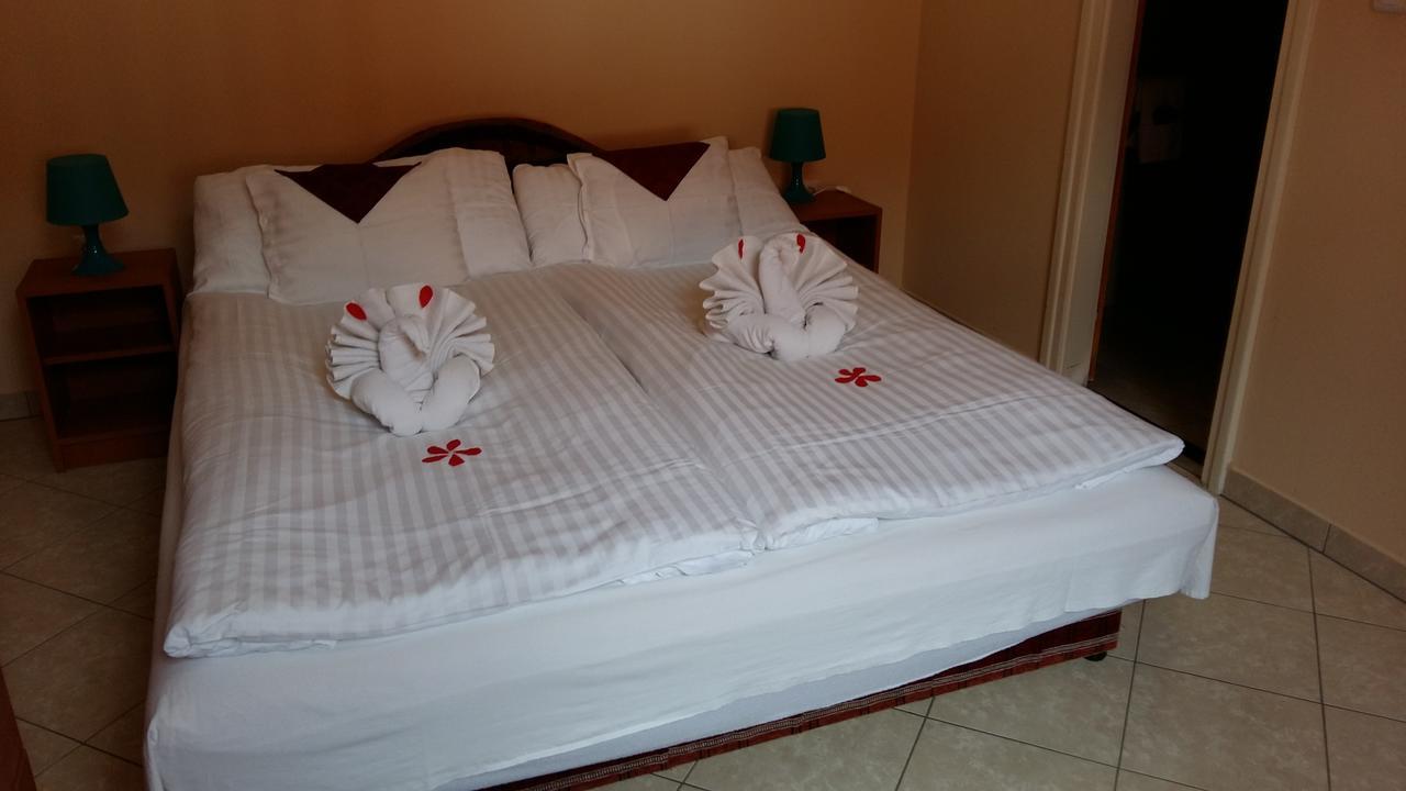 Civis Szallashely Bed & Breakfast Debrecen